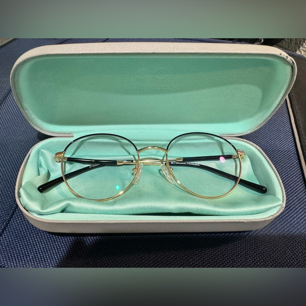 John Jacob’s glasses and case